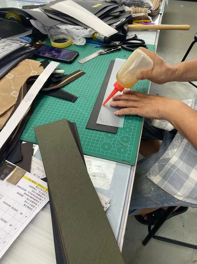 Katehandbag sample room — pattern and sample development